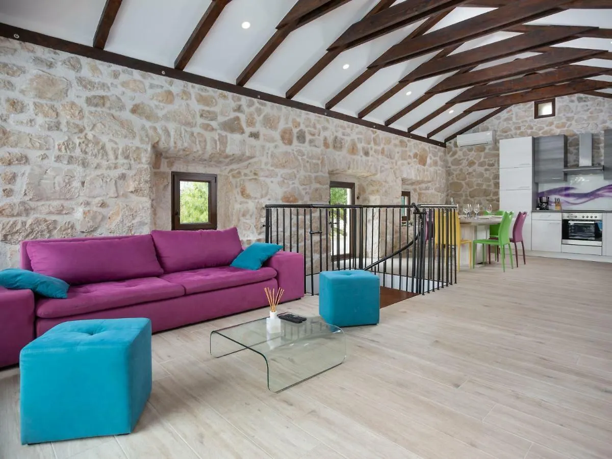 Holiday Home Villa Matija By Interhome Drivenik 0*,